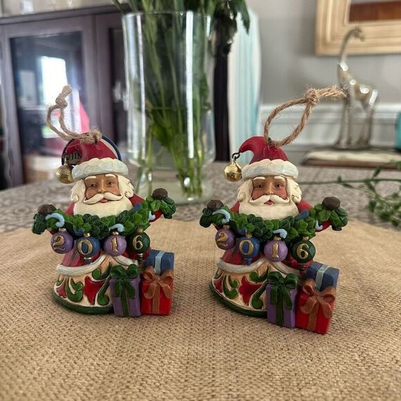 Jim Shore Santa with 2016 Wreath Banner 2-Piece Set‎ Hanging Ornaments - Picture 1 of 6